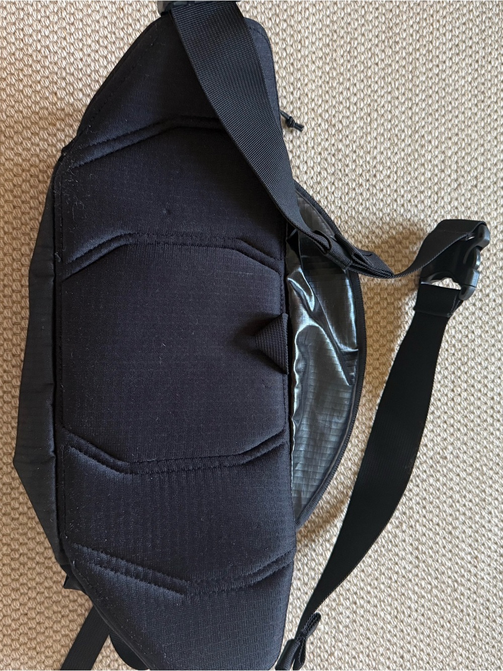 Patagonia Black Crossbody Hip pack 5L - Picture 5 of 6